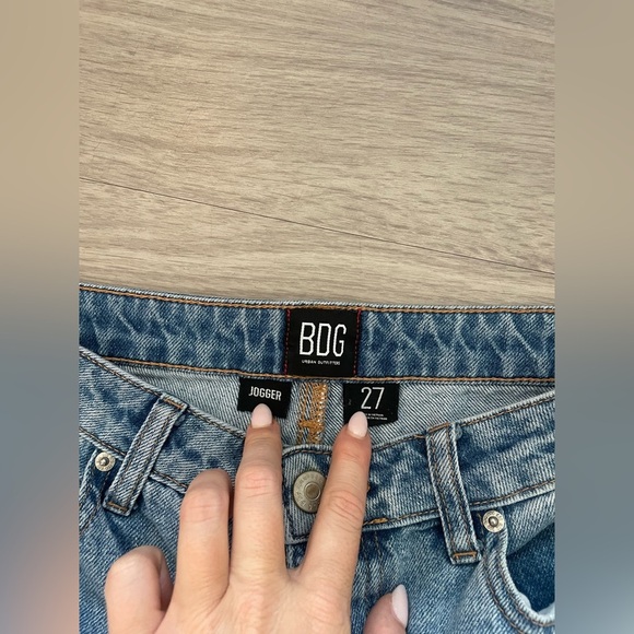 BDG denim high waisted tiered jogger jeans - Picture 3 of 4